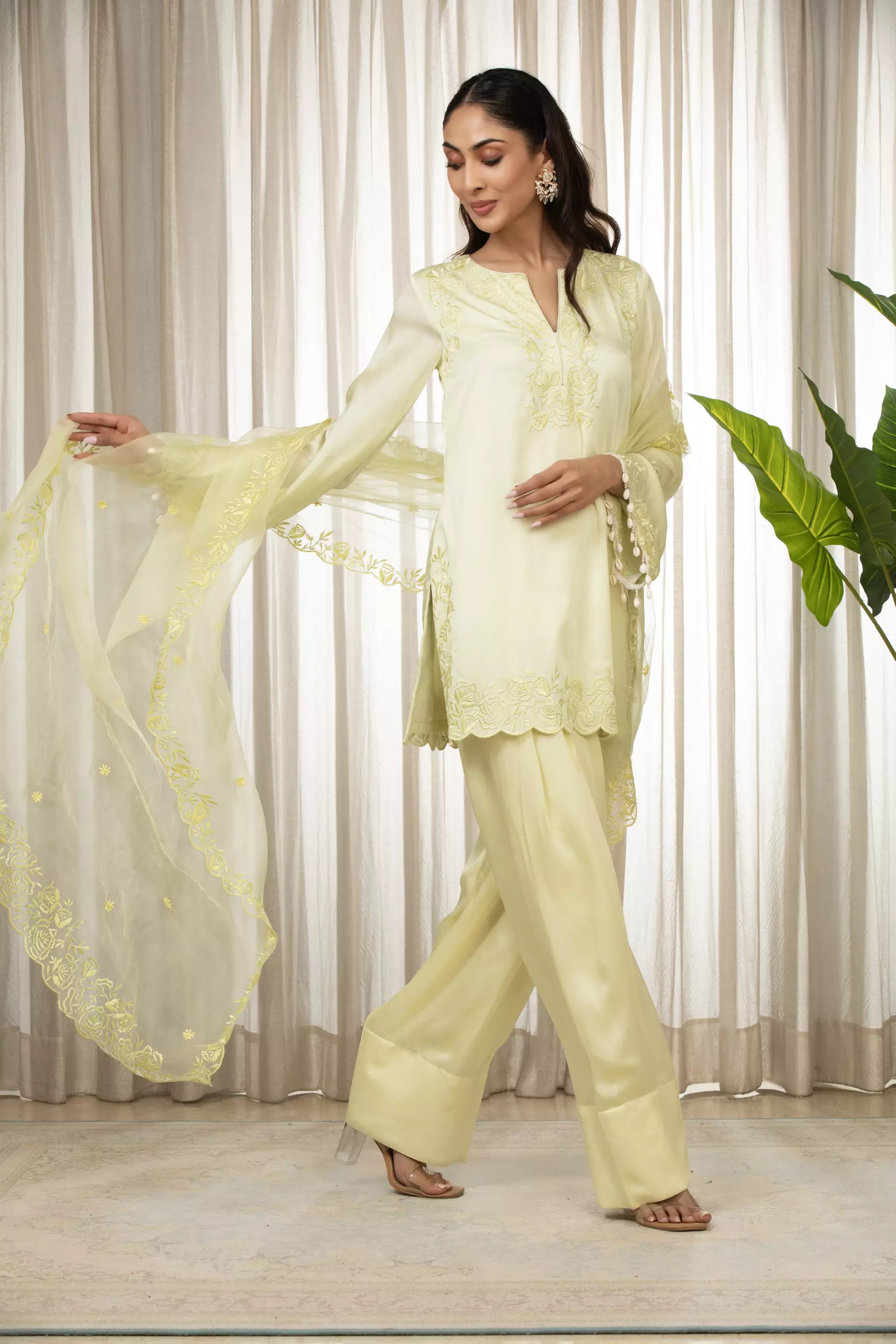 ESHA KOUL - Butter Yellow Richa Set