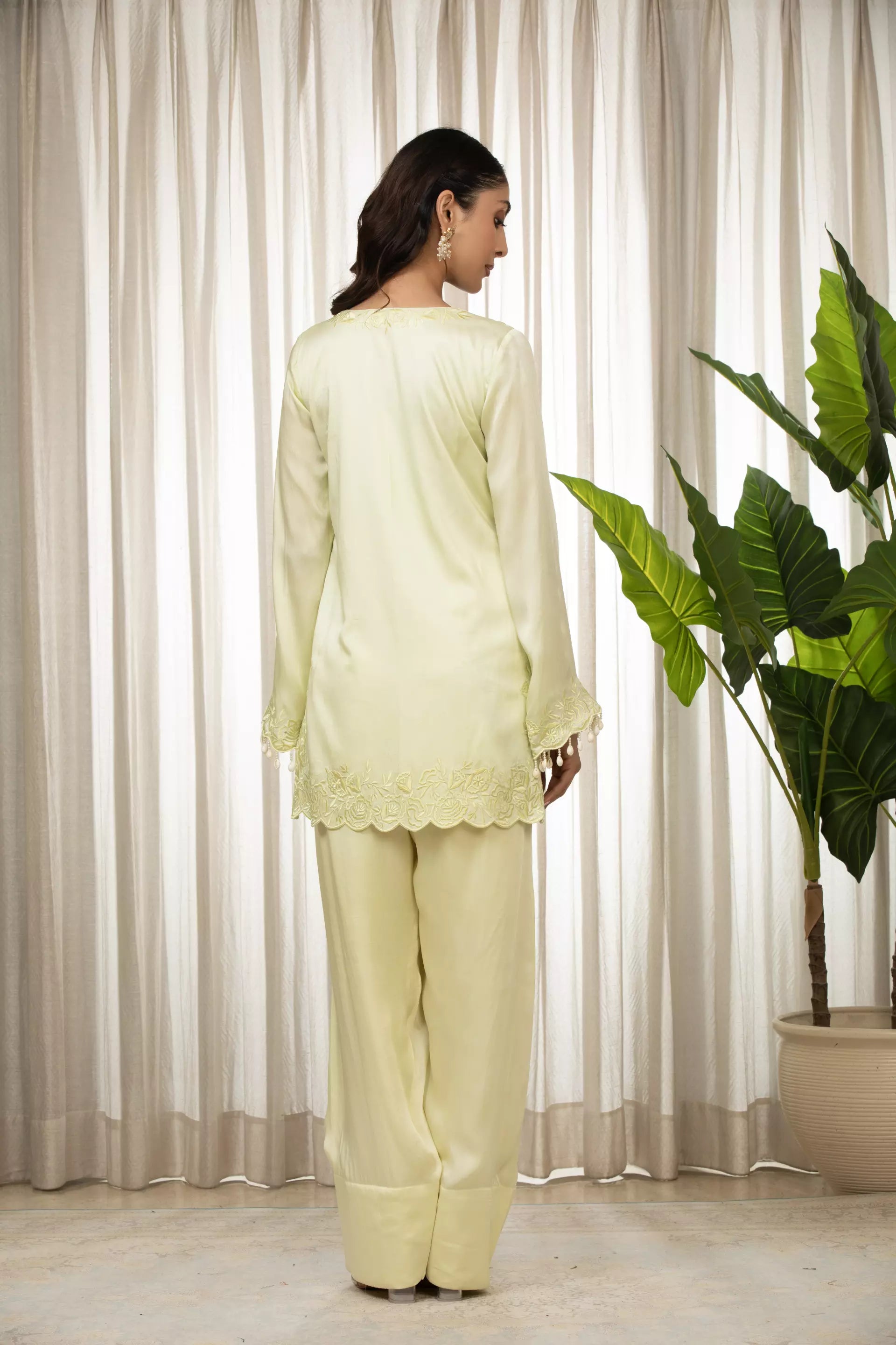 ESHA KOUL - Butter Yellow Richa Set