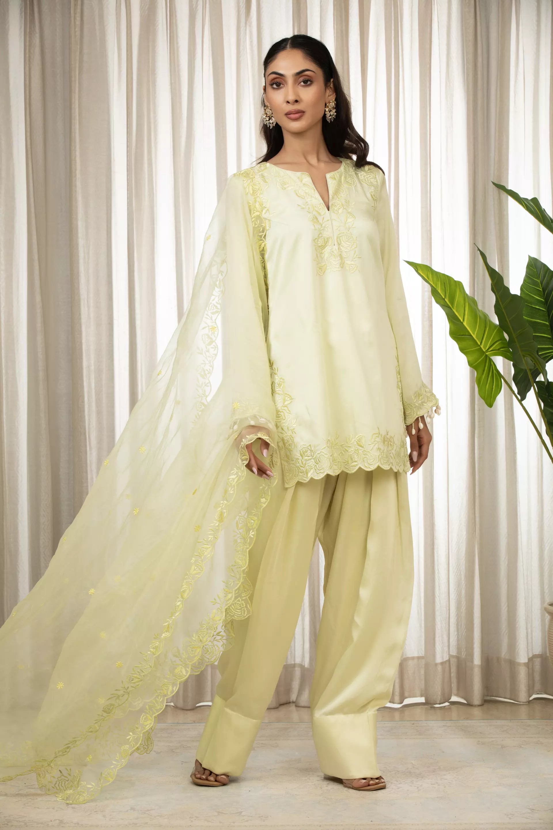 ESHA KOUL - Butter Yellow Richa Set