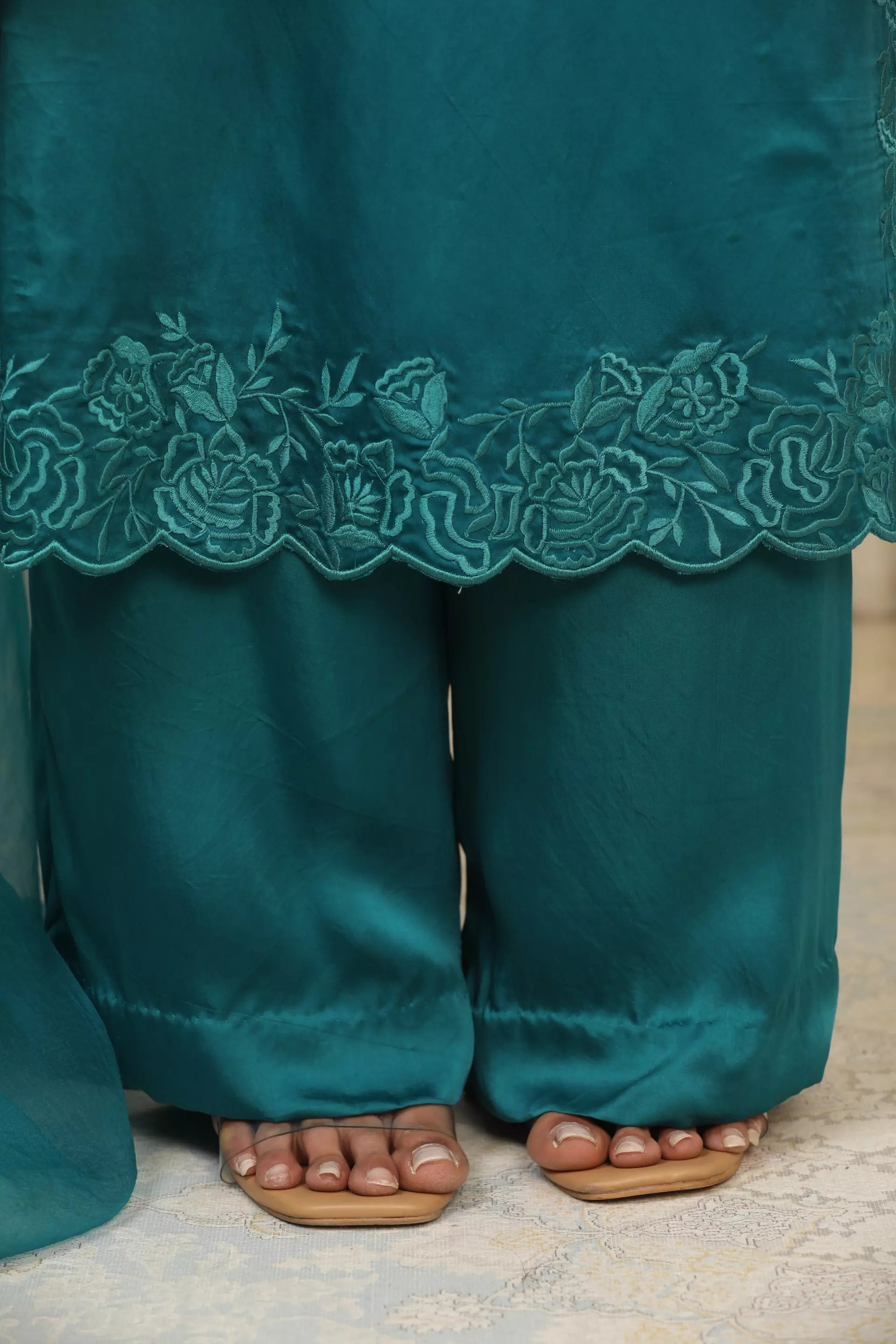 ESHA KOUL - Teal Richa Long Set