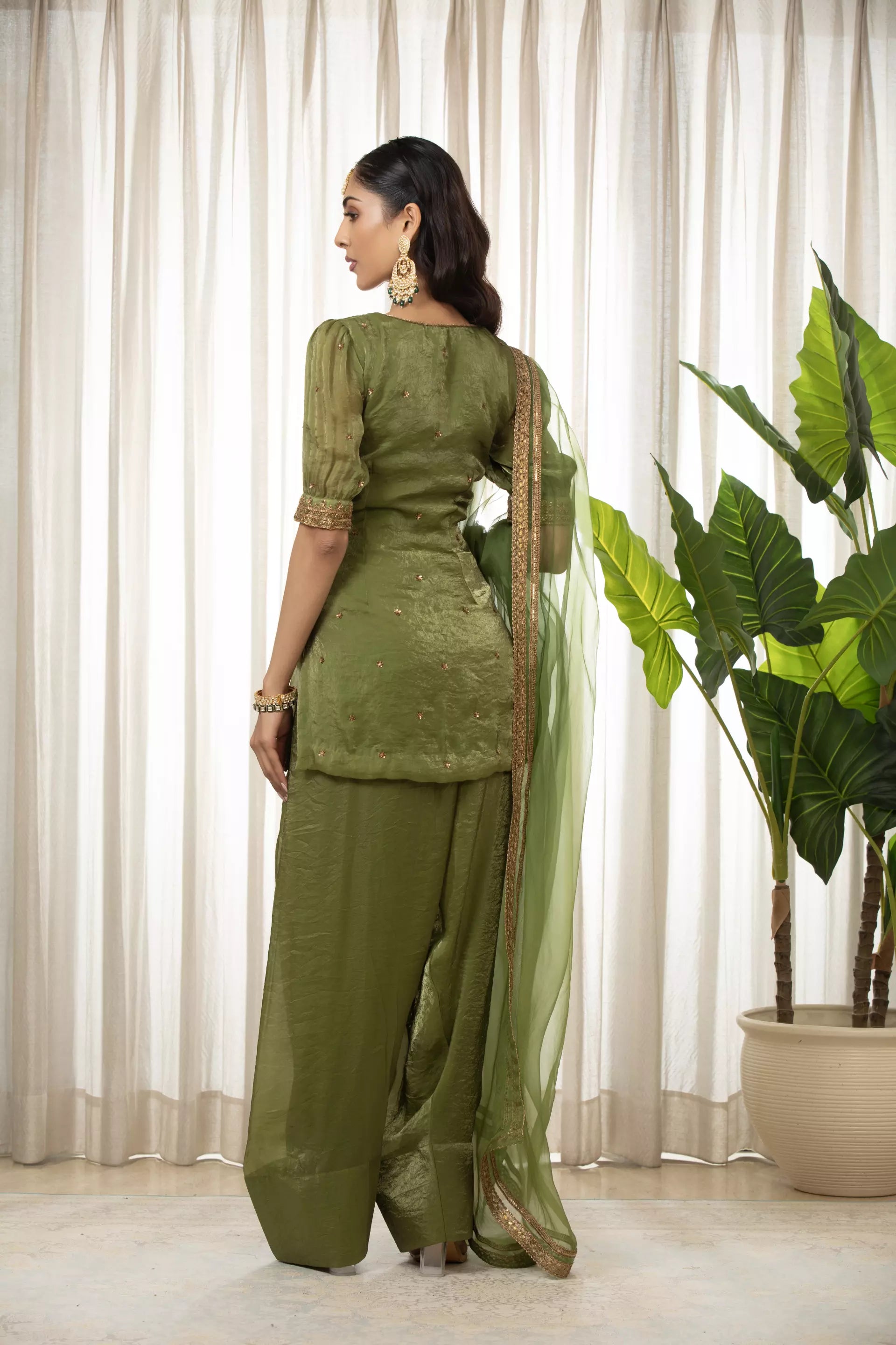 ESHA KOUL - Eid Kurta Set