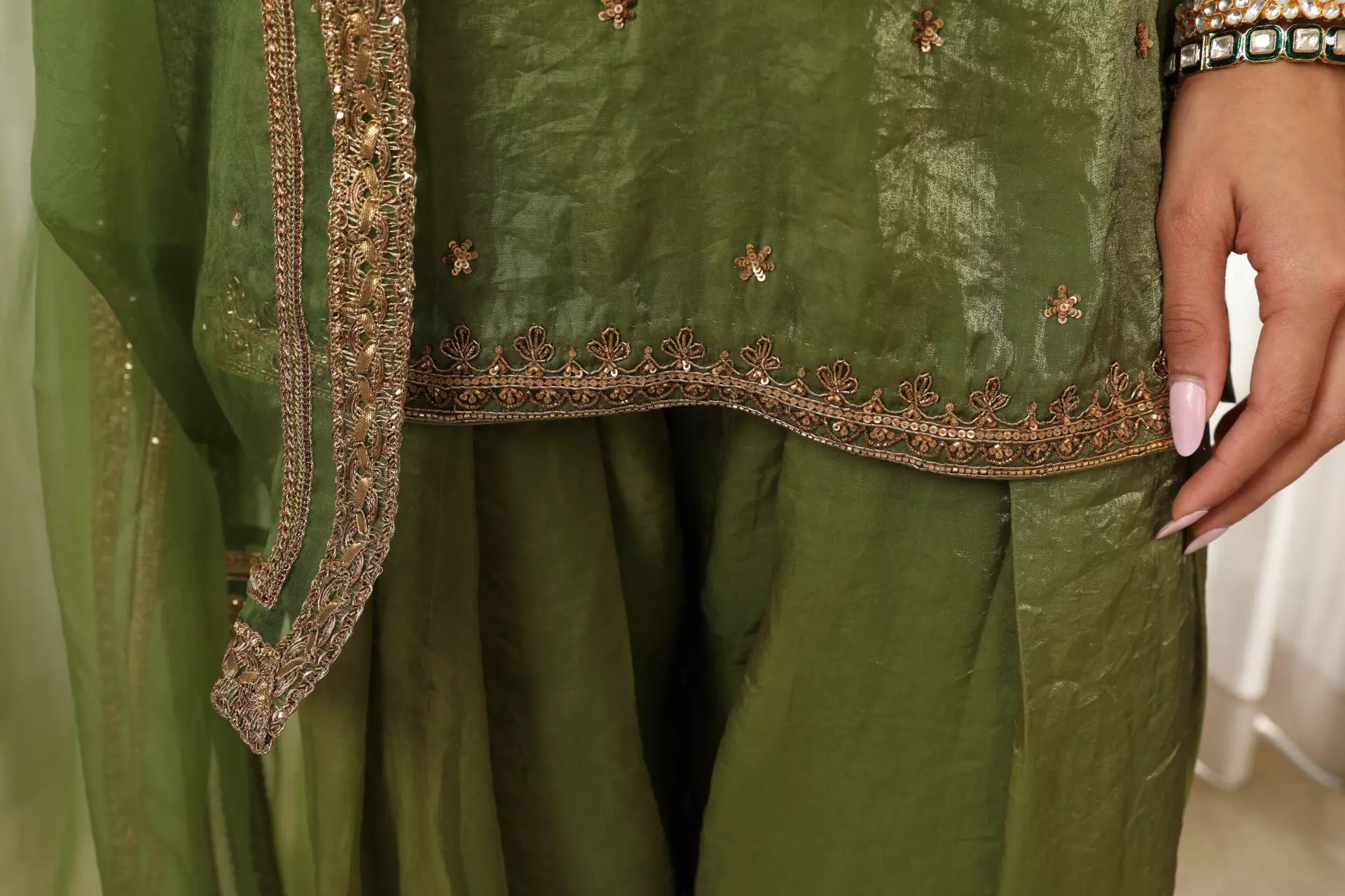 ESHA KOUL - Eid Kurta Set