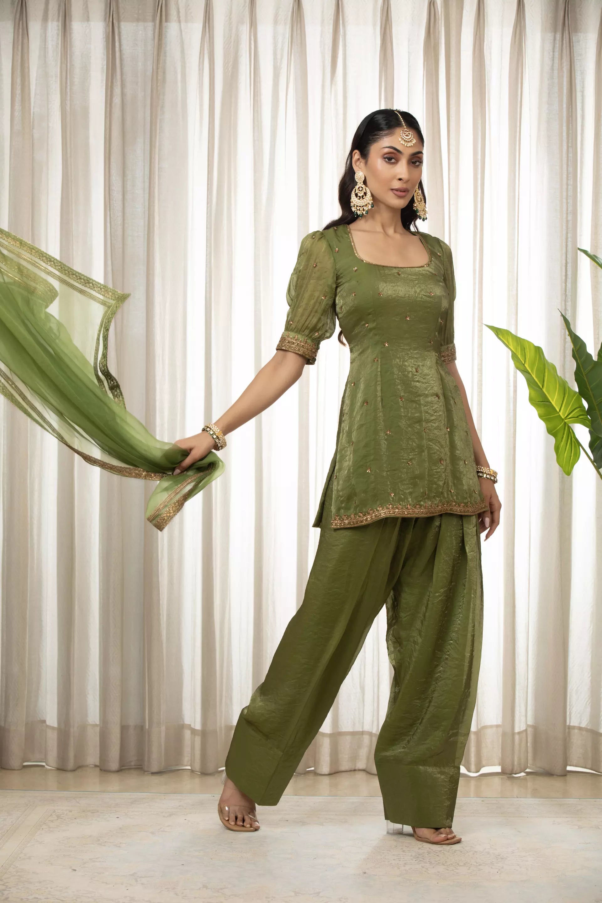 ESHA KOUL - Eid Kurta Set