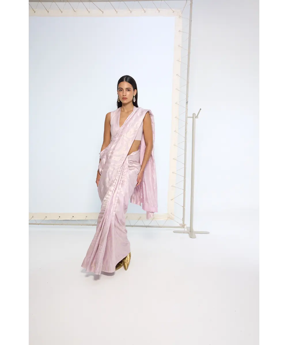 EKAYA BANARAS - Handwoven Lilac Silk Saree