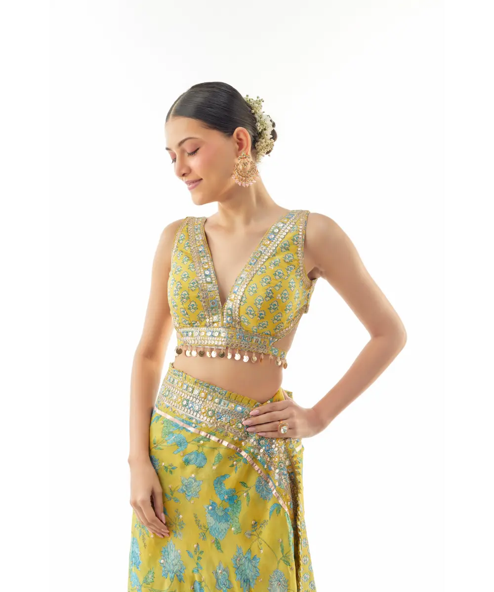 GOPI VAID - Aanchal Saree set