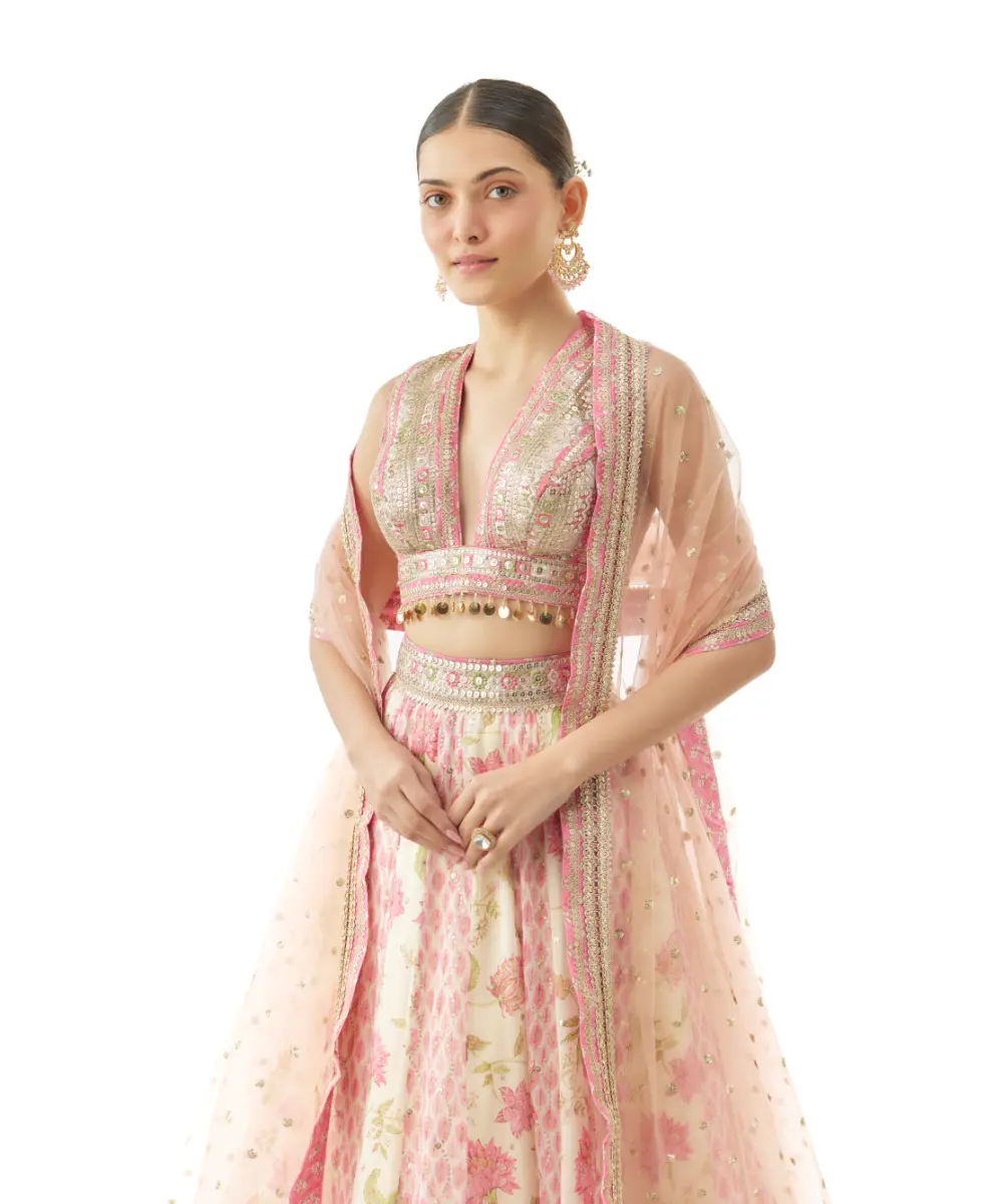GOPI VAID - Devyani Lehenga set