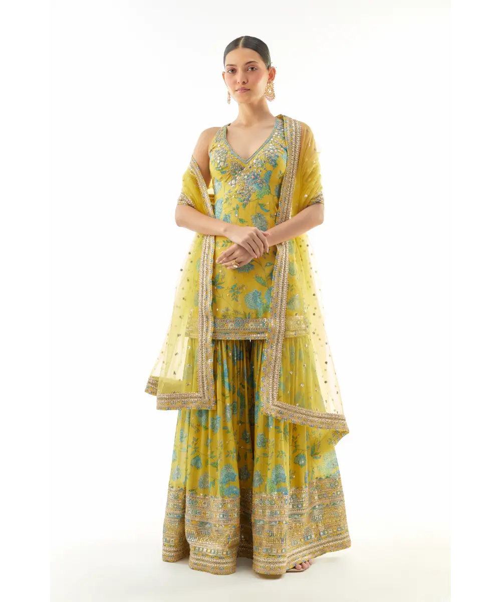 GOPI VAID - Dhvanika Halter Set