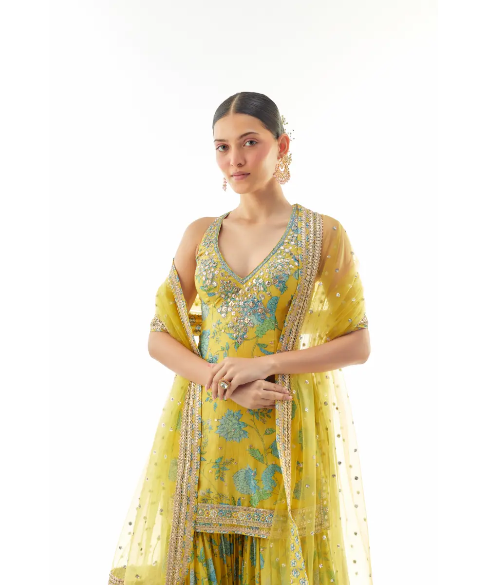 GOPI VAID - Dhvanika Halter Set
