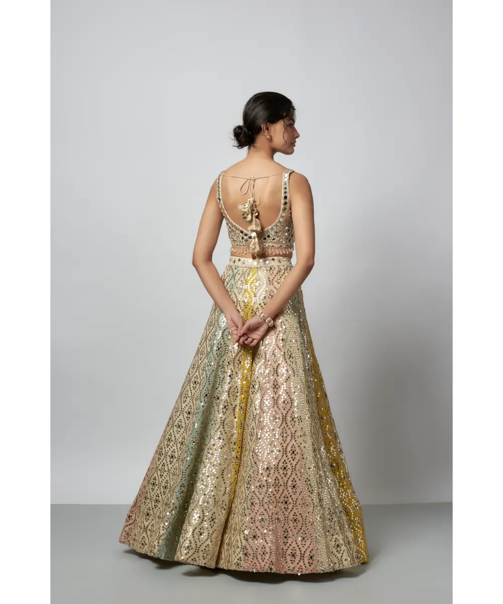 Gopi Vaid - Ranjeeta Lehenga set