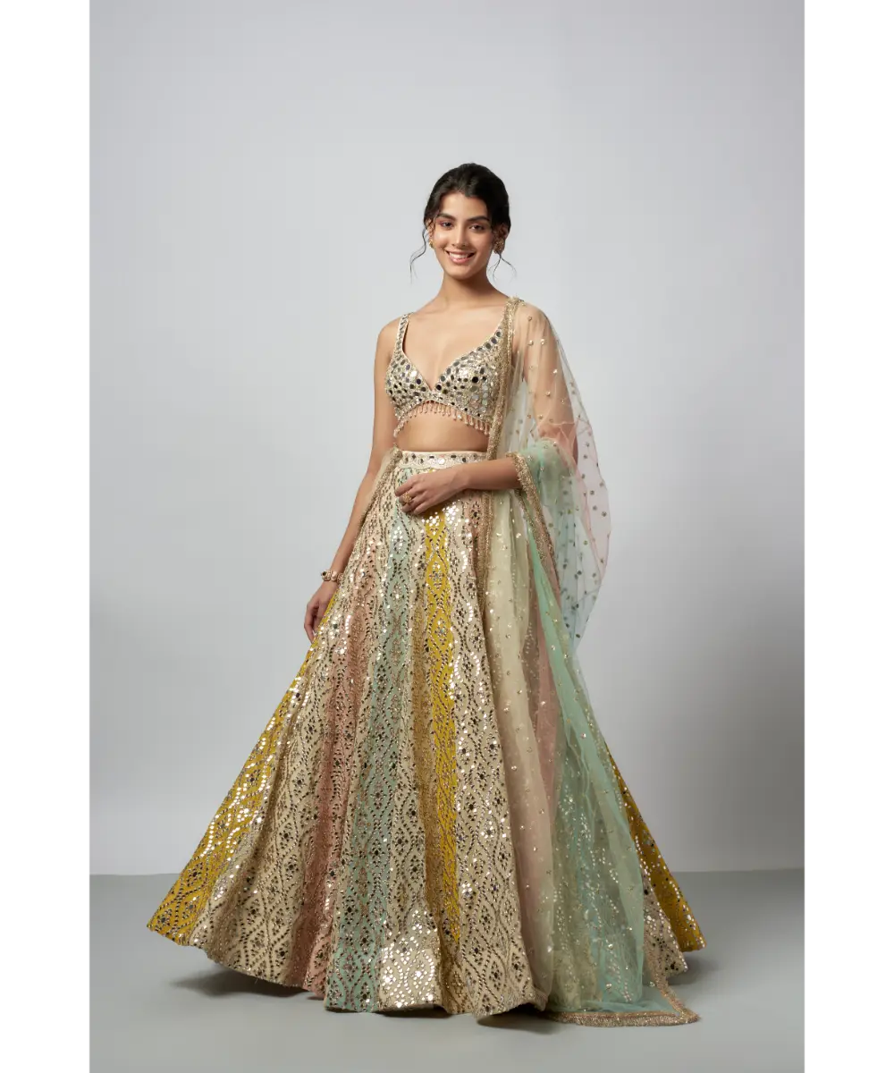 Gopi Vaid - Ranjeeta Lehenga set