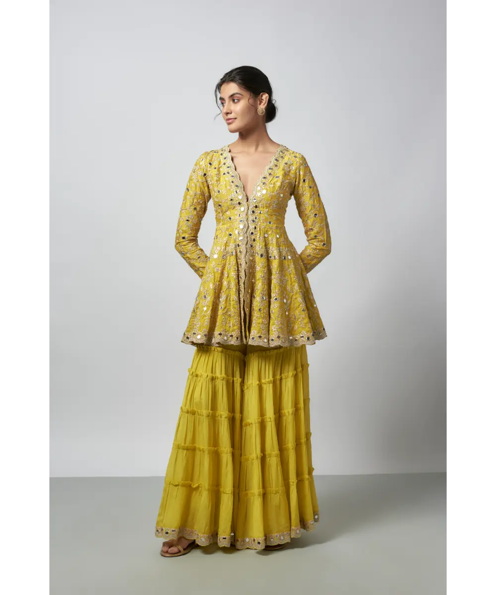 Gopi Vaid - Zeya Sharara Set