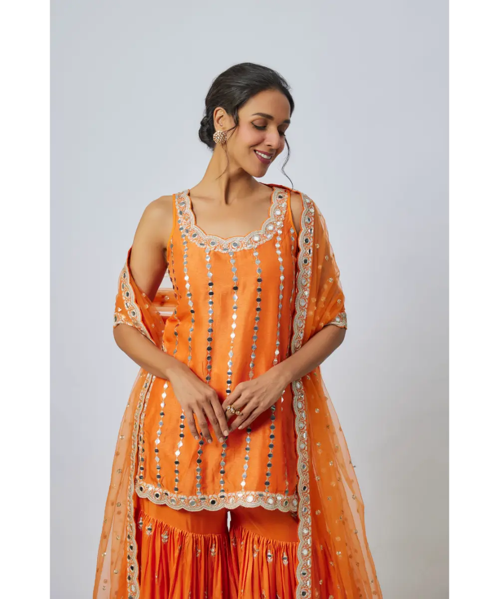 GOPI VAID - Hrida Sharara Set