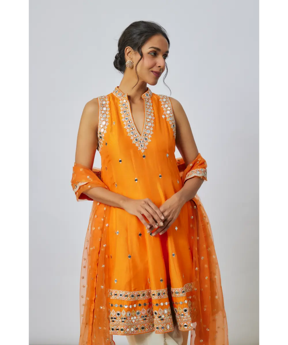 GOPI VAID - Gitashri Dhoti Set