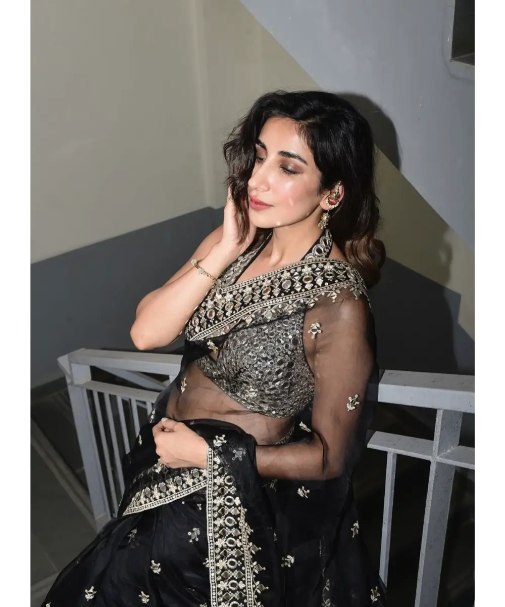 GOPI VAID - Abhinaya Saree Set