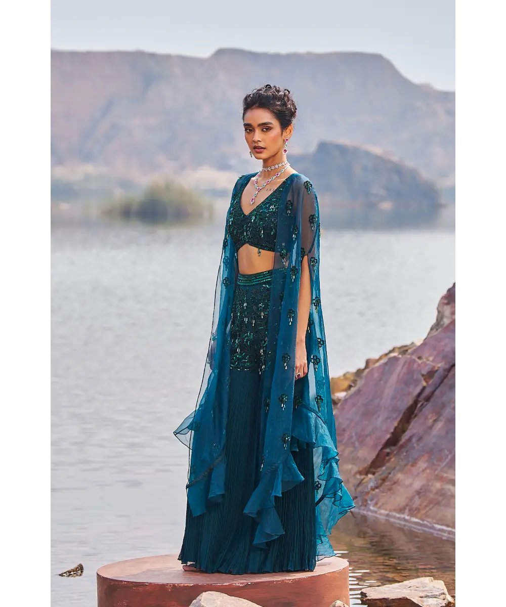 NIDHIKA SHEKHAR- Jilmil Sitaare Jalsaa Sharara Set