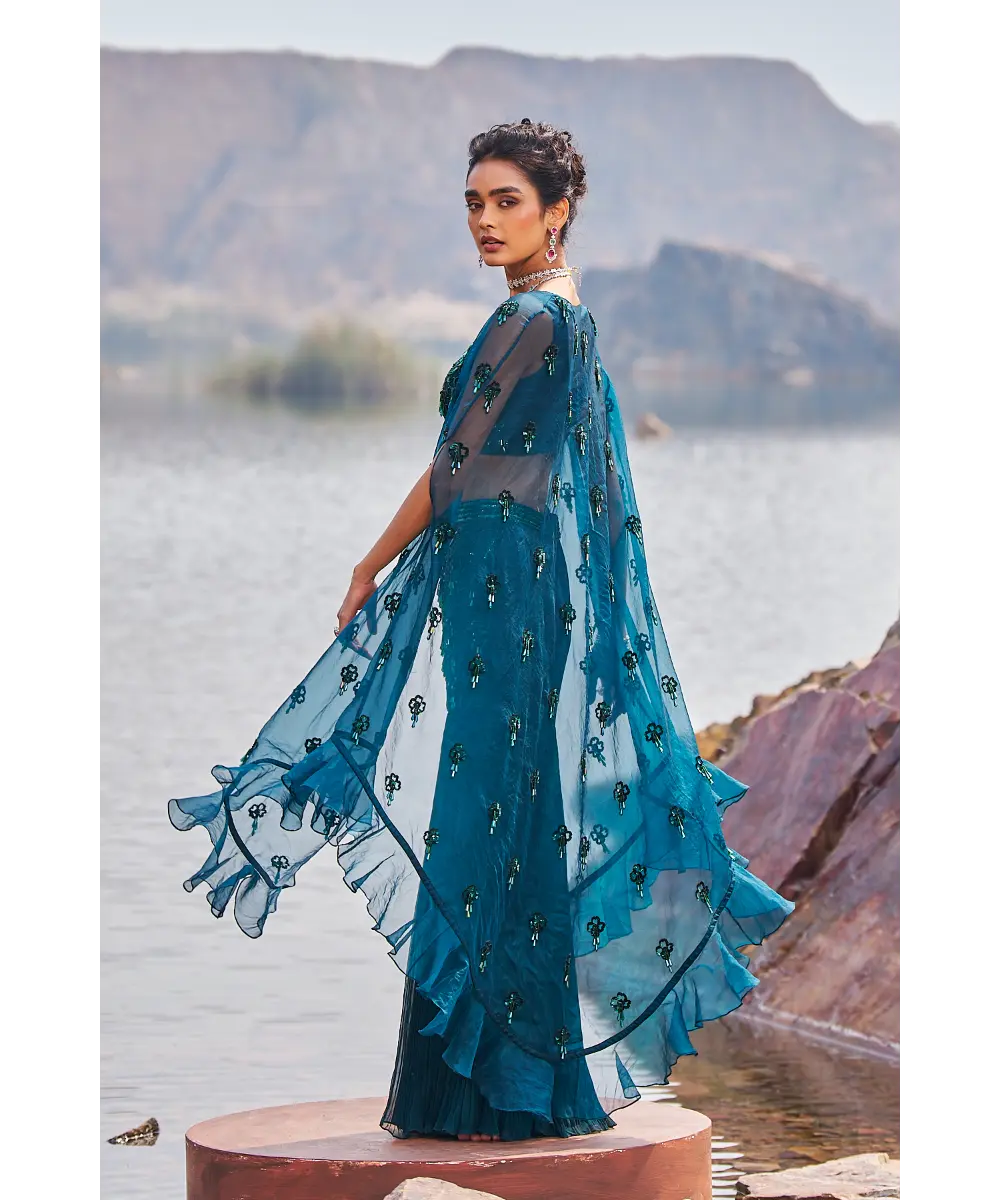 NIDHIKA SHEKHAR- Jilmil Sitaare Jalsaa Sharara Set