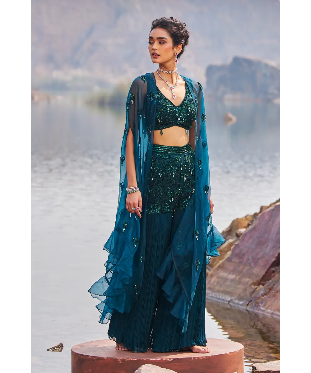 NIDHIKA SHEKHAR- Jilmil Sitaare Jalsaa Sharara Set