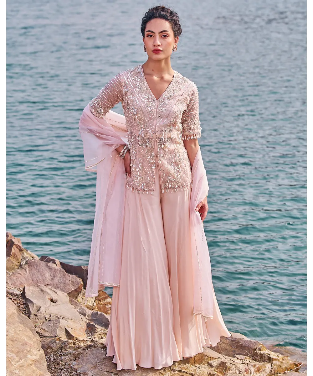 NIDHIKA SHEKHAR- Ulfat E Sharara Set