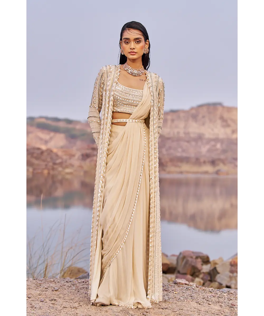 NIDHIKA SHEKHAR- Jalsaa E Gul Bahaar Saree Set