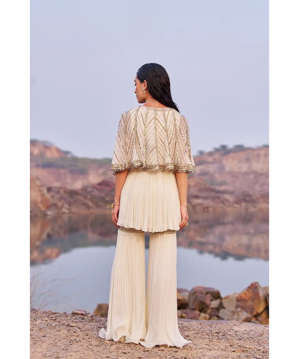 NIDHIKA SHEKHAR- Jalsaa E Firdose Sharara Set