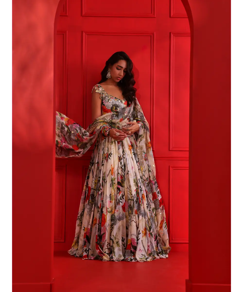 MAHIMA MAHAJAN - Aashni