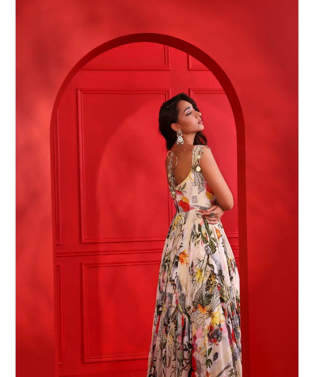 MAHIMA MAHAJAN - Aashni