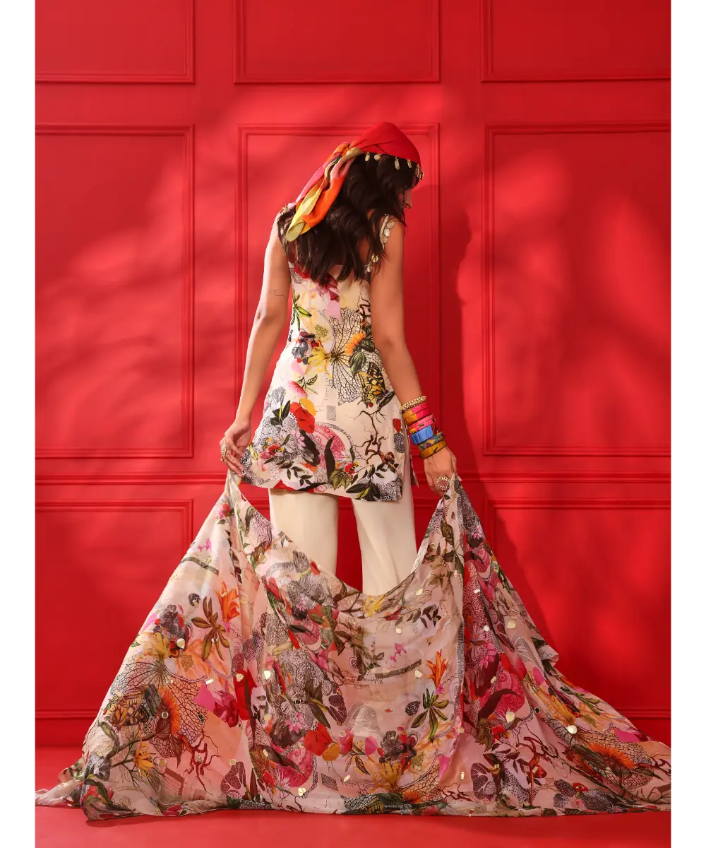 MAHIMA MAHAJAN - Zavi