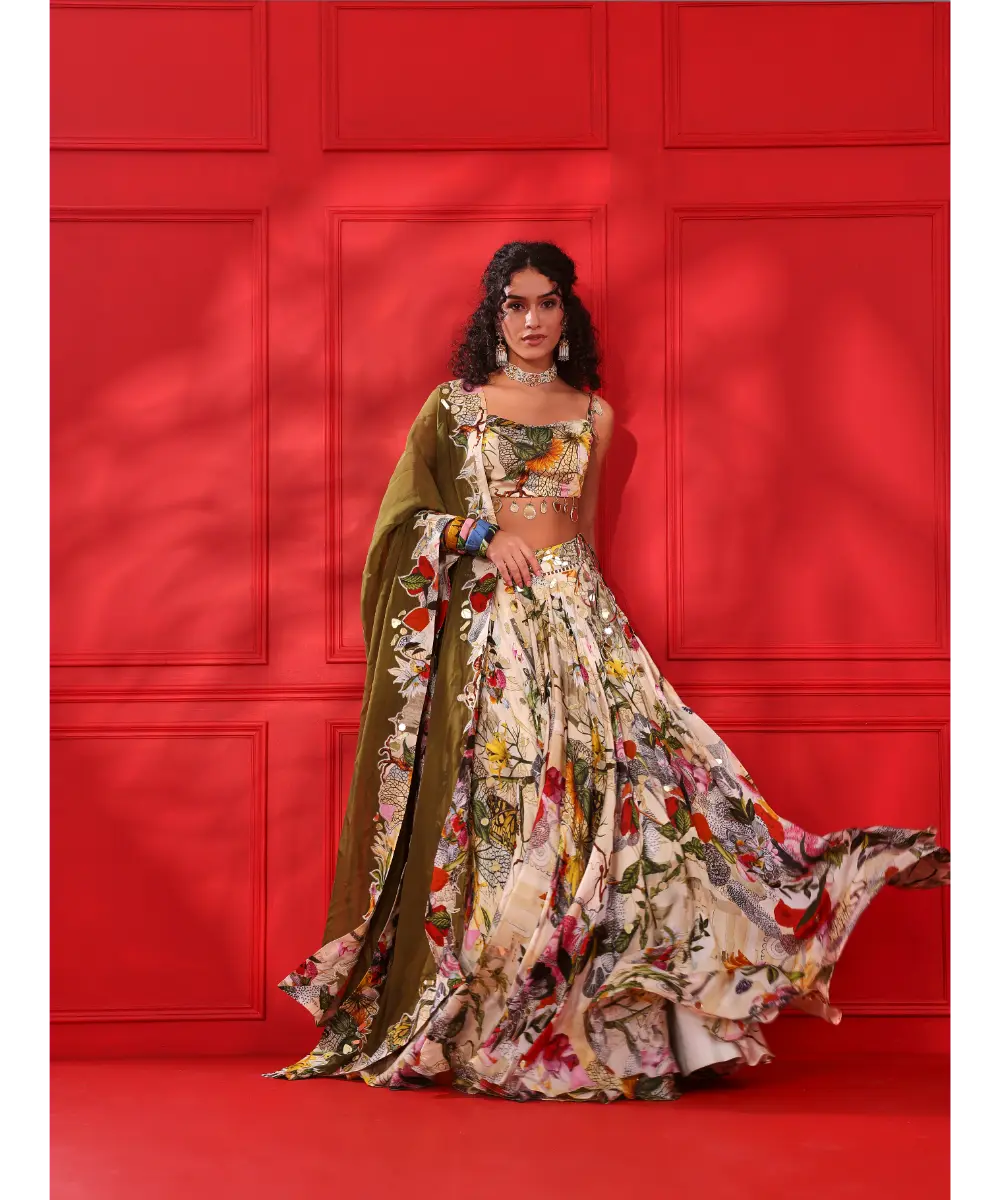 MAHIMA MAHAJAN - Raza