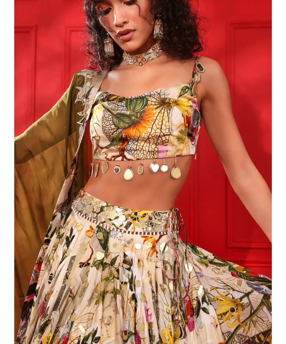 MAHIMA MAHAJAN - Raza