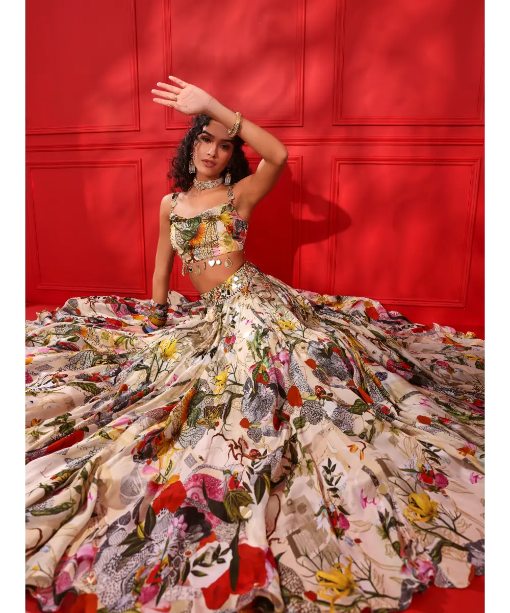 MAHIMA MAHAJAN - Raza