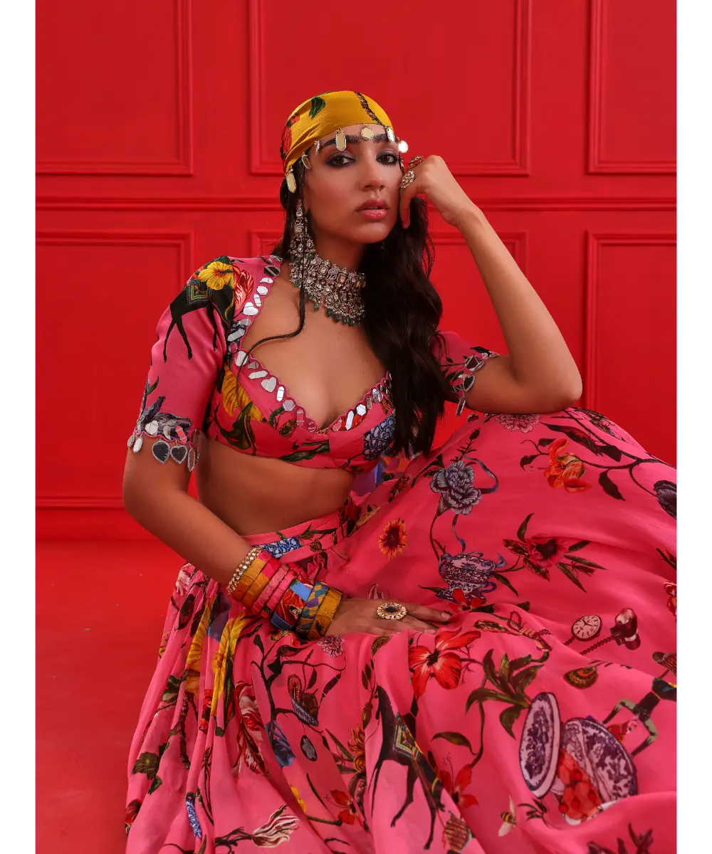 MAHIMA MAHAJAN - Roza