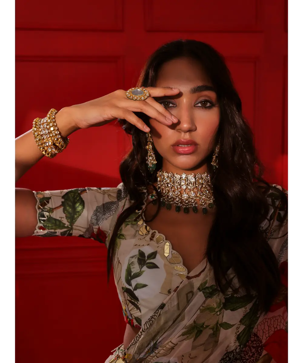 MAHIMA MAHAJAN - Amina