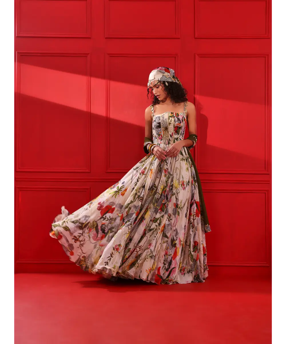 MAHIMA MAHAJAN - Akanshi