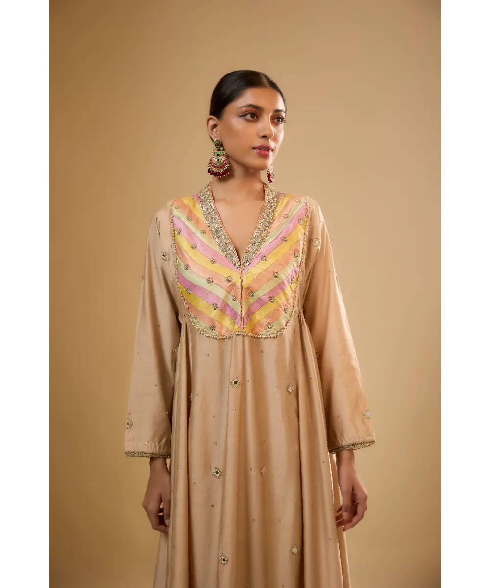 NITI BHOTRA - Nazakat Ivory Stripe Yoke Kurta Set