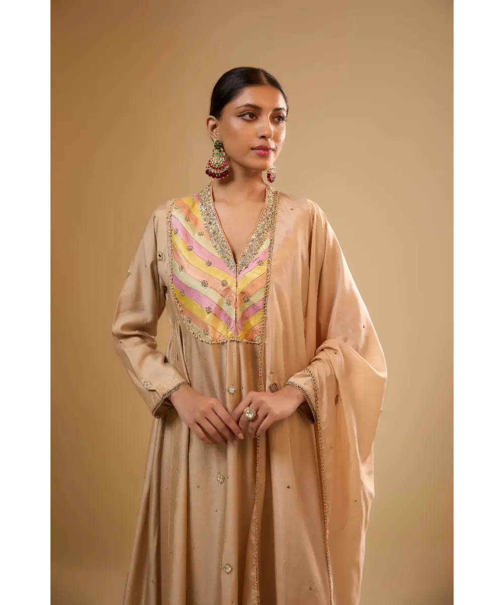 NITI BHOTRA - Nazakat Ivory Stripe Yoke Kurta Set