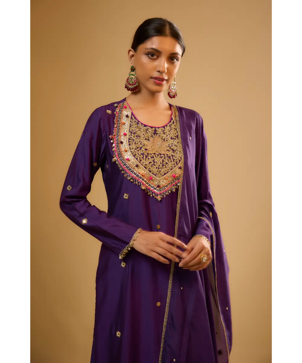NITI BHOTRA - Nazakat Purple Lotus Yoke Kurta Set