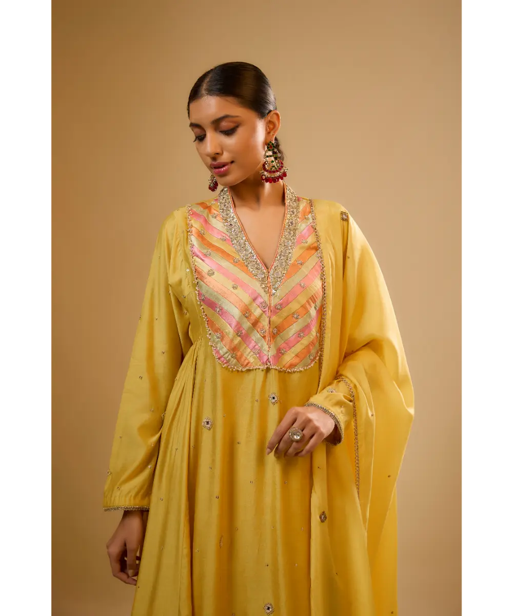 NITI BHOTRA - Nazakat Yellow Stripe Yoke Kurta Set