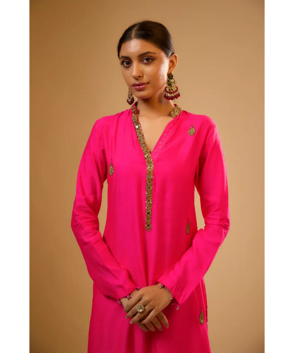 NITI BHOTRA - Nazakat Hot Pink Applique Kurta Set