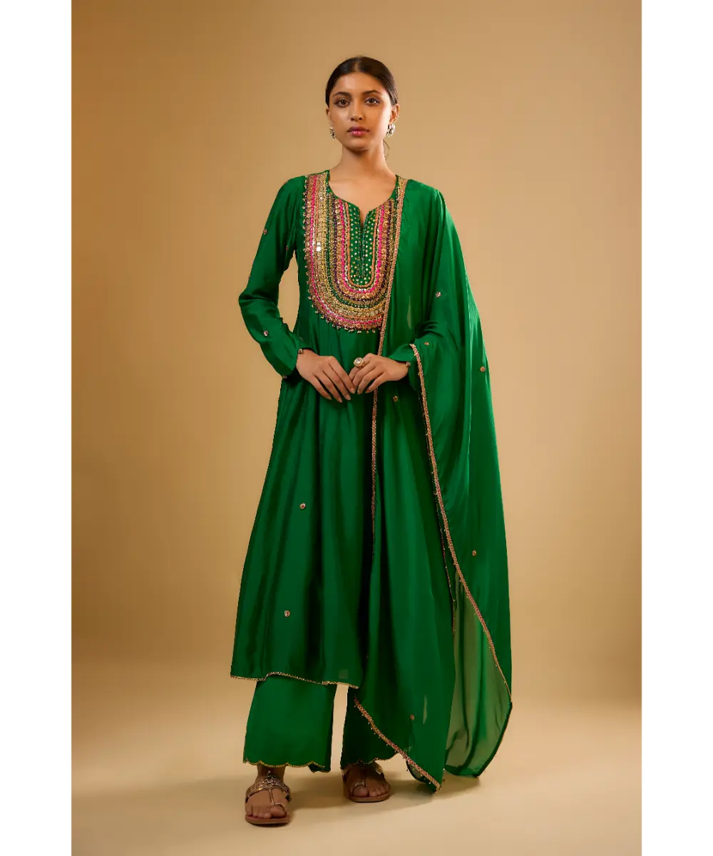 NITI BHOTRA - Nazakat Green Kalidaar Set