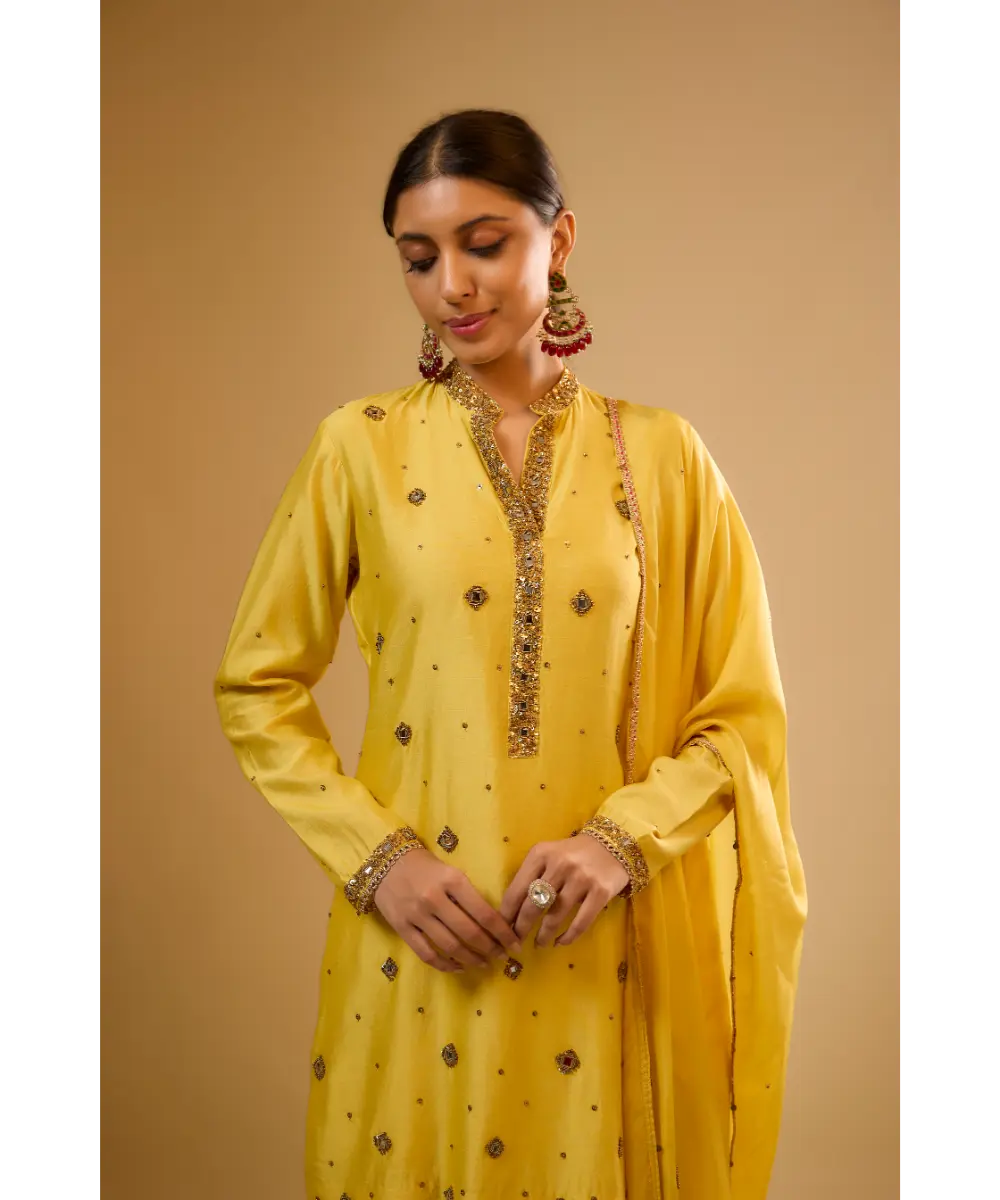 NITI BHOTRA - Nazakat Yellow Mirror Work Sharara Set