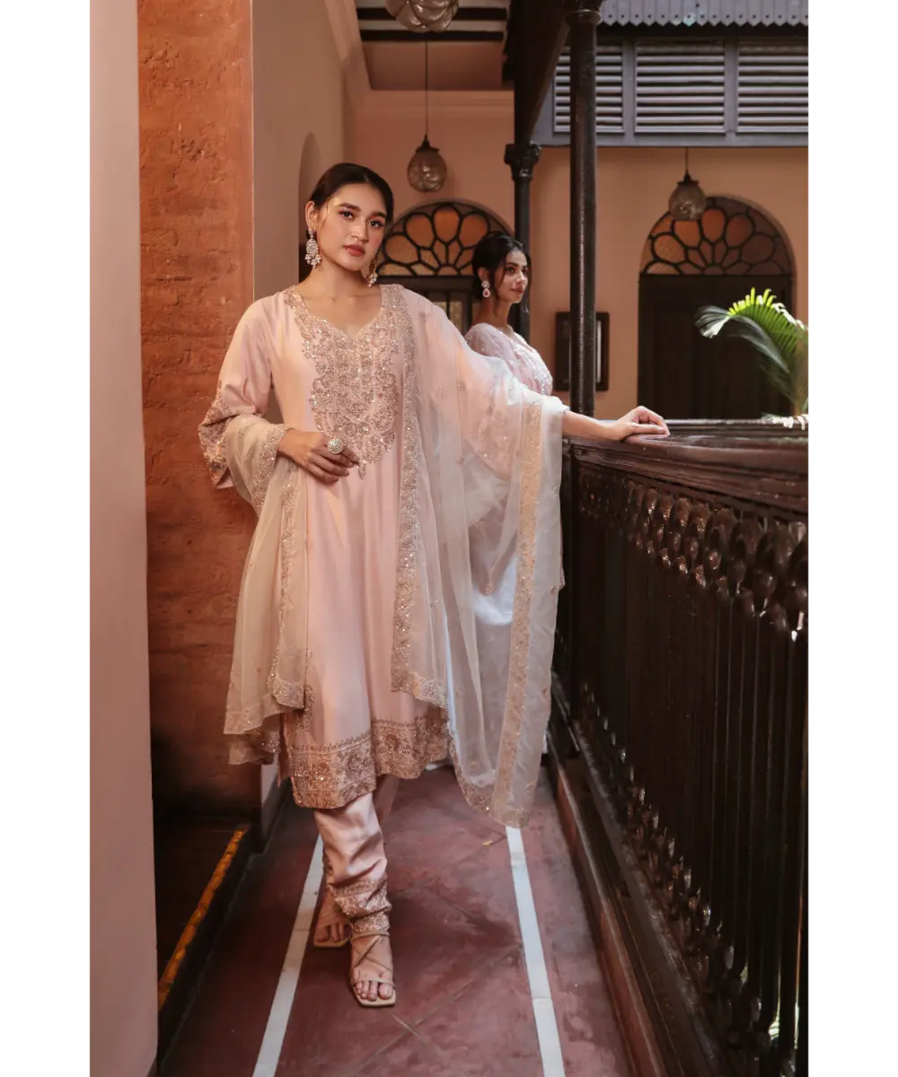 KALIGHATA - Red Knot Suit