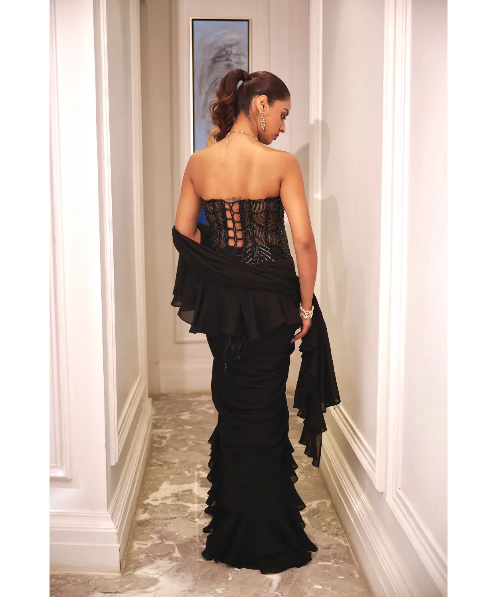 RASHIKA SHARMA - Ira ruffle saree set with corset