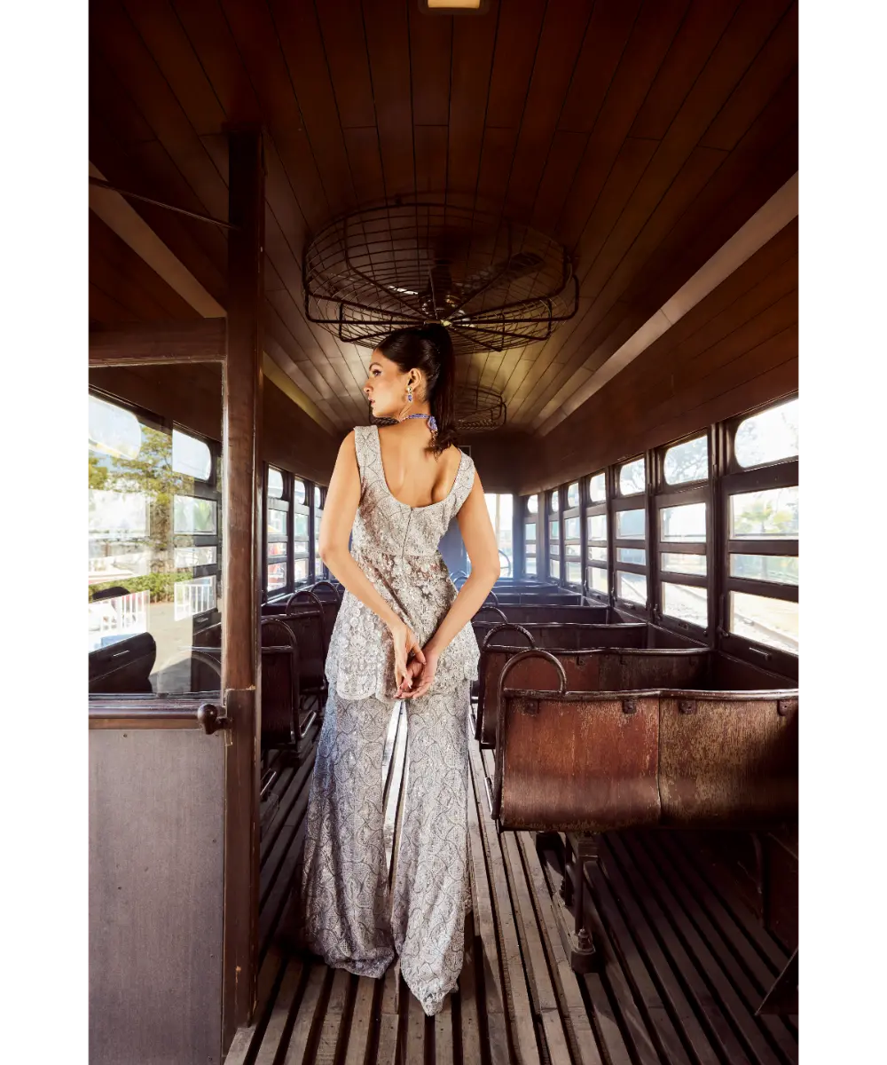 ROCOCO BY RAGHVI- Zephyr