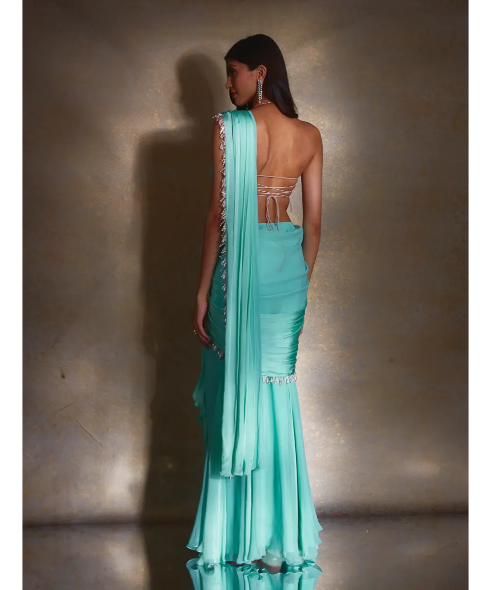 SHLOKA KHILANI - Elise