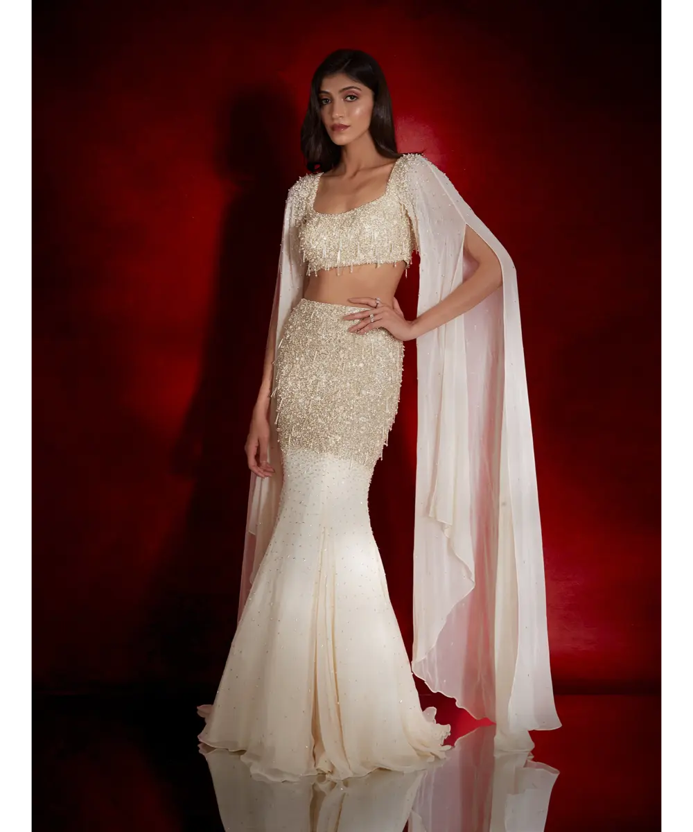 SHLOKA KHILANI - Valencia