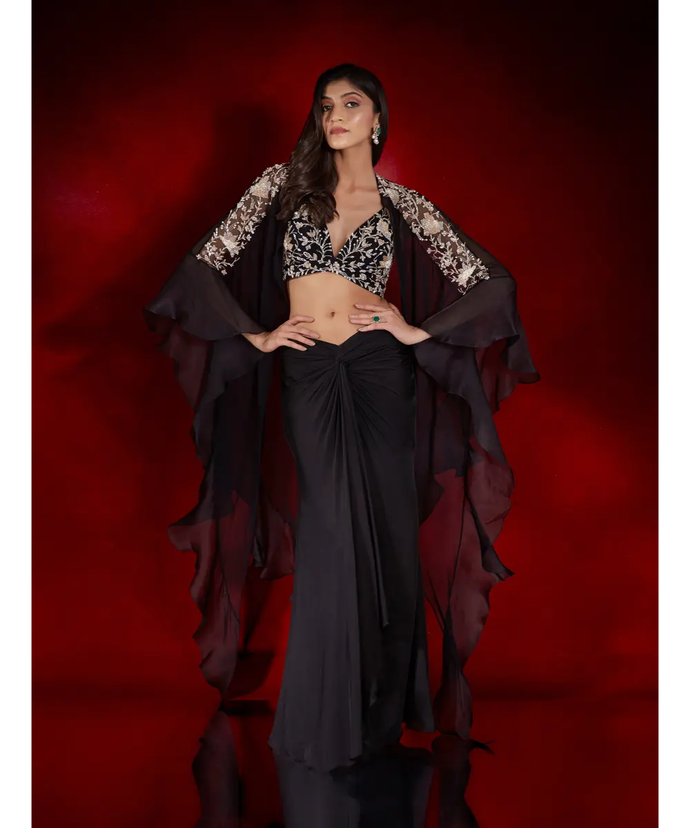 SHLOKA KHILANI - Chiara