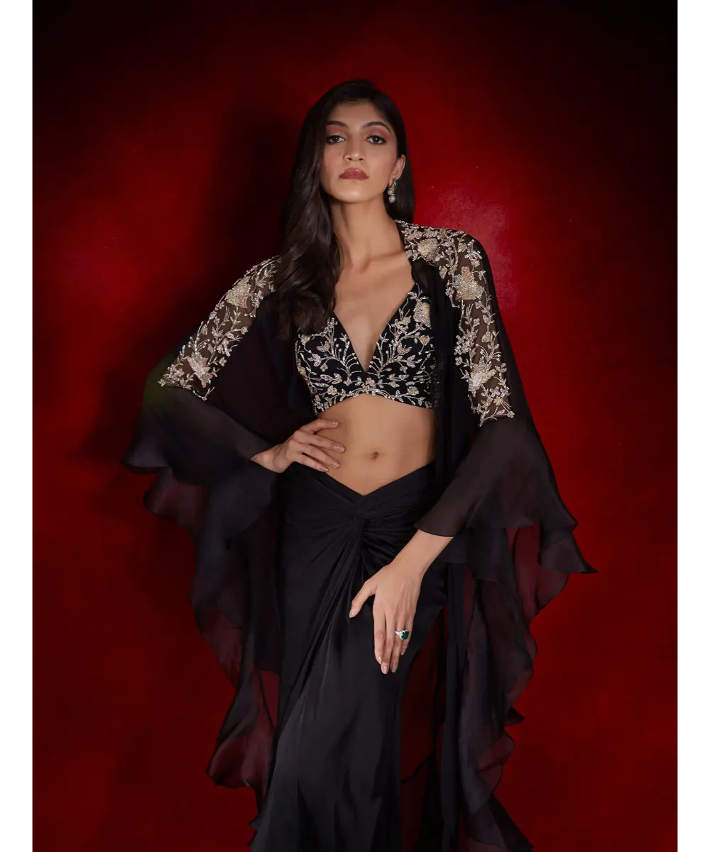 SHLOKA KHILANI - Chiara