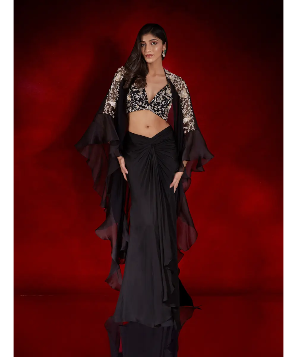 SHLOKA KHILANI - Chiara