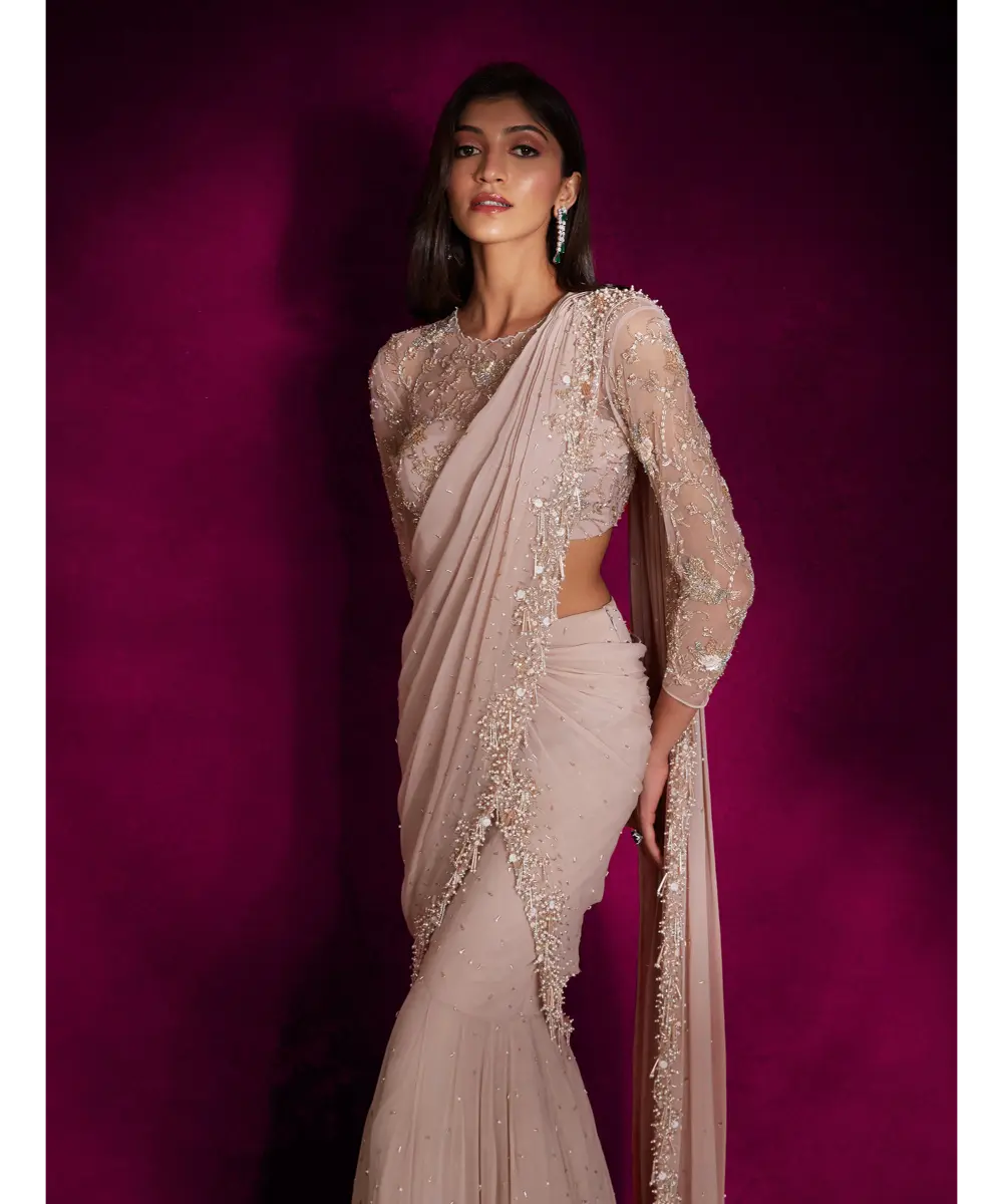 SHLOKA KHILANI - Ivy