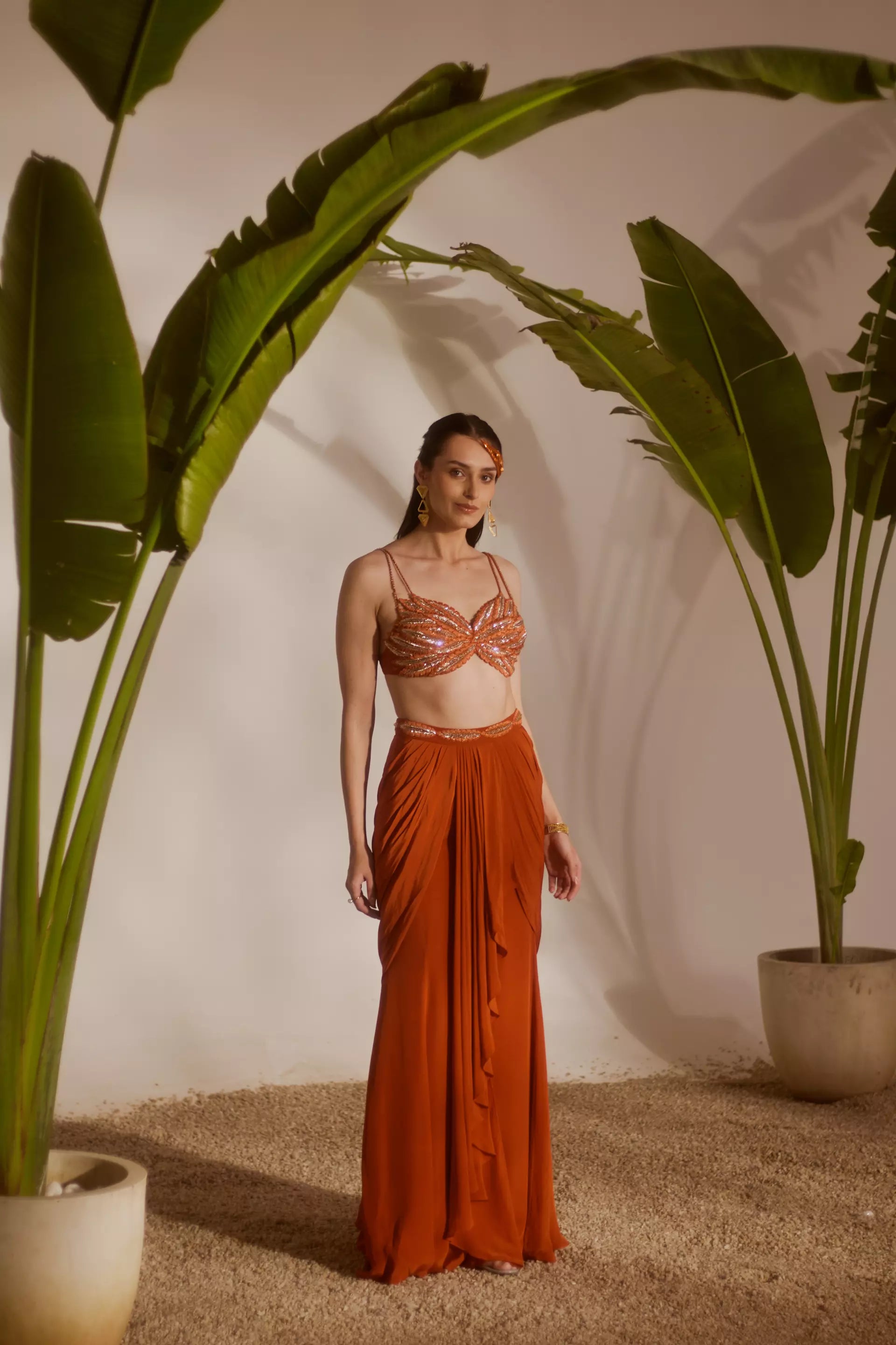 SILKY BINDRA - Skirt Set